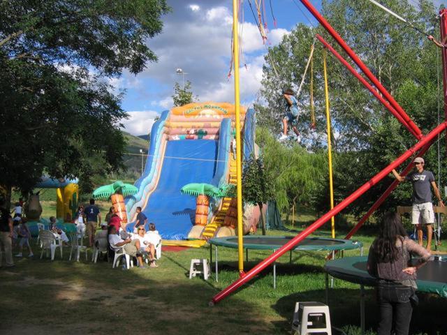 Gite Des Ours Osseja Exterior photo